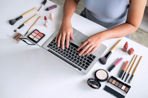 Jenis Bisnis Online Paling Laku yang Dibutuhkan Setiap Hari